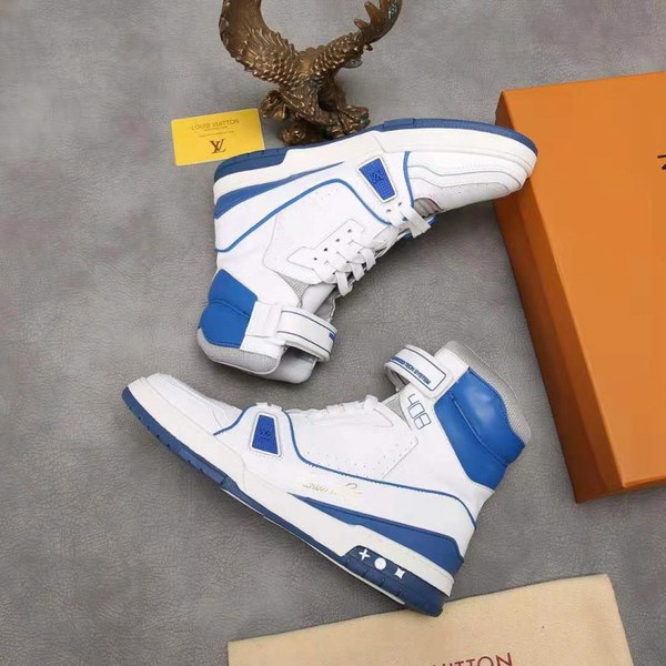 루이비통 하이탑 스니커즈