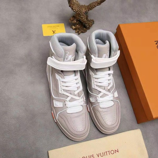 루이비통 하이탑 스니커즈