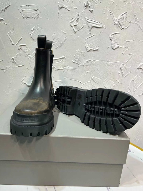 발렌시아가 2026 브라운 블랙 스트라이크 첼시 부츠