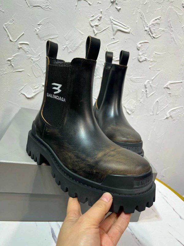 발렌시아가 2026 브라운 블랙 스트라이크 첼시 부츠