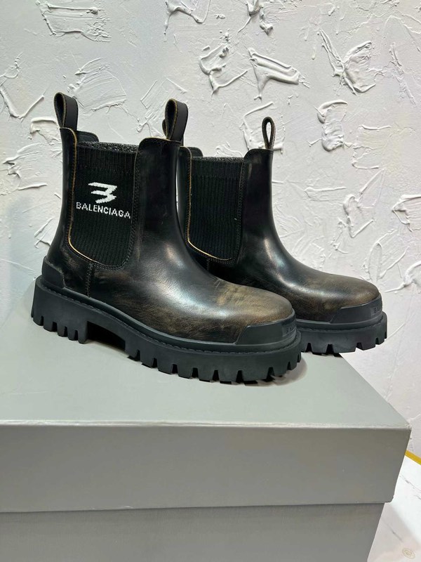 발렌시아가 2026 브라운 블랙 스트라이크 첼시 부츠