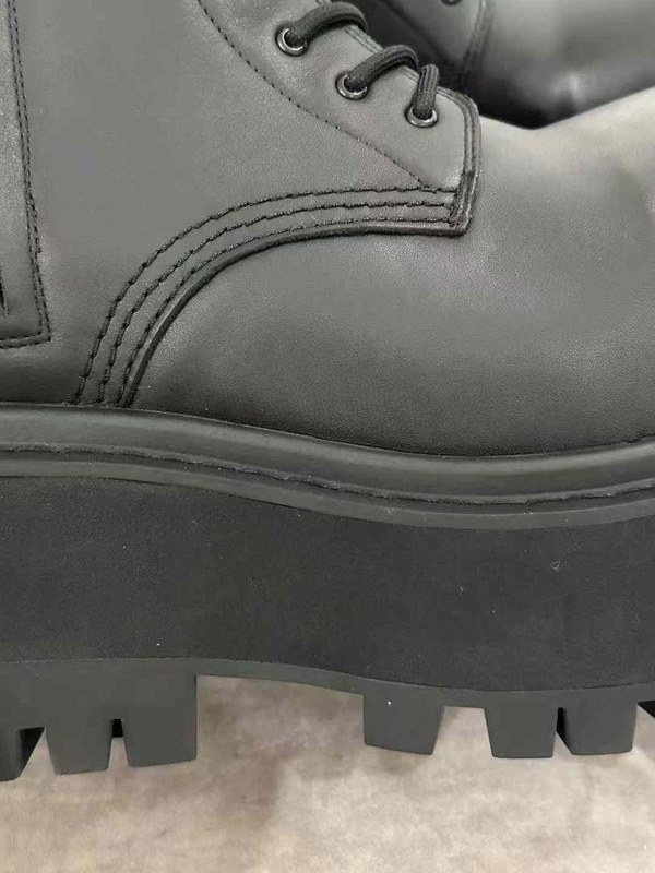 발렌시아가 2025 자이언트 플랫폼 부츠 신발