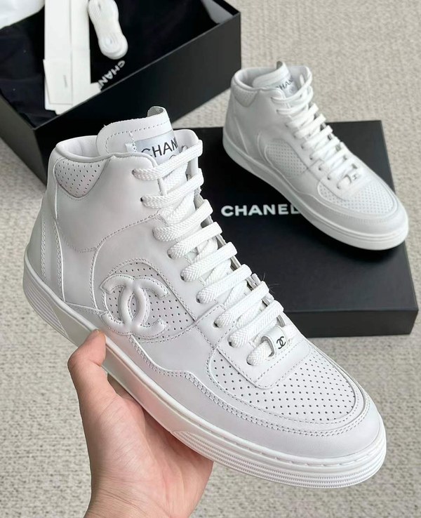 샤넬 2025 샤넬 CC로고 샤포스 하이탑 스니커즈 화이트 컬러