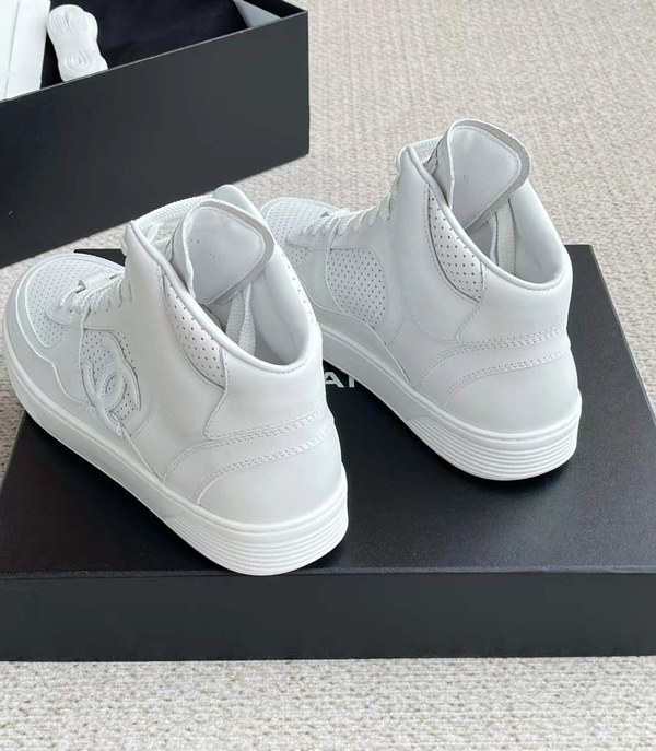 샤넬 2025 샤넬 CC로고 샤포스 하이탑 스니커즈 화이트 컬러