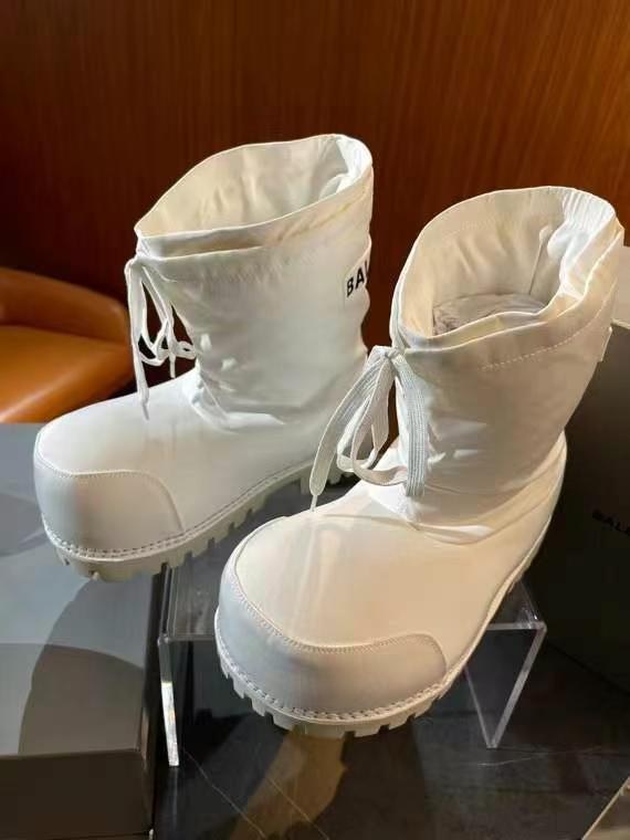 발렌시아가 2025 알레스카 부츠 신발