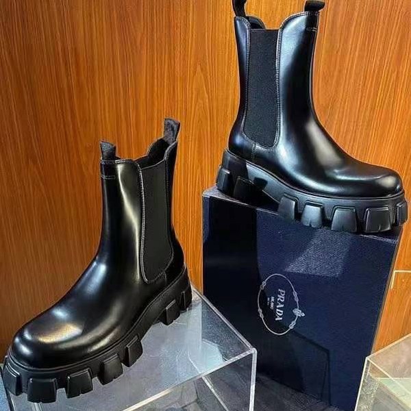 프라다 2024 브러쉬드솔 첼시 부츠 신발