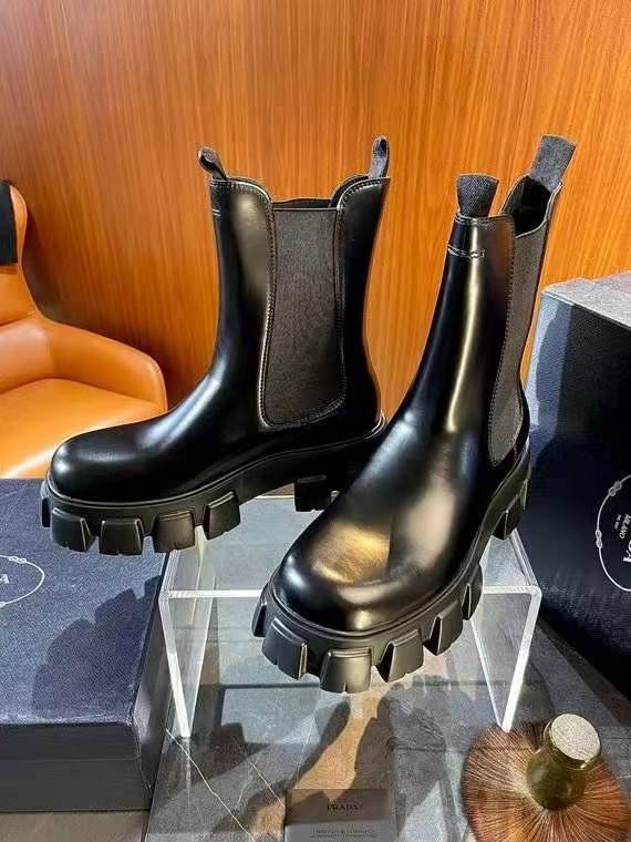 프라다 2024 브러쉬드솔 첼시 부츠 신발
