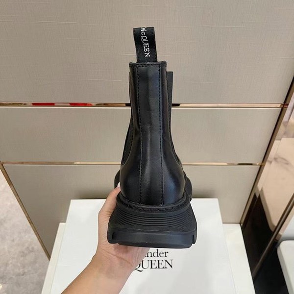 알렉산더맥퀸 2022 트레드솔  첼시 부츠