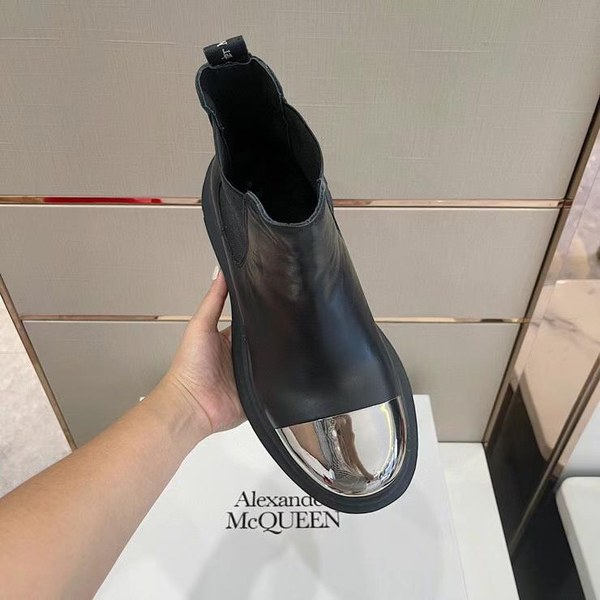 알렉산더맥퀸 2022 트레드솔 스틸토 첼시 부츠