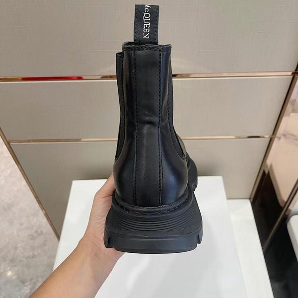 알렉산더맥퀸 2022 트레드솔 스틸토 첼시 부츠