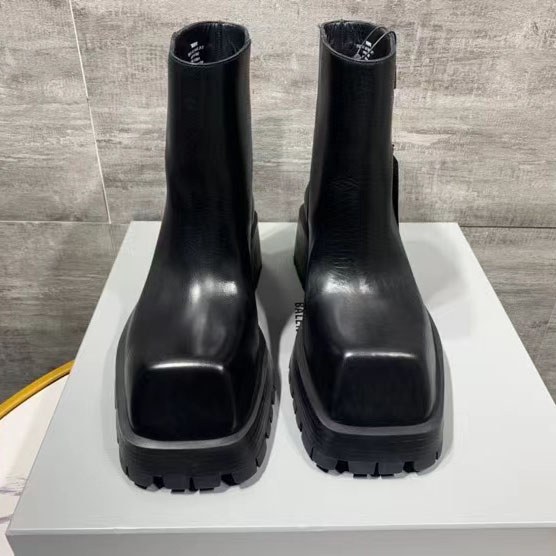 발렌시아가 2022 TROOPER 부츠