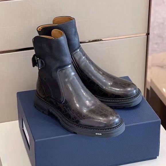 디올 2021 오블리크 레더 핀버클 부츠
