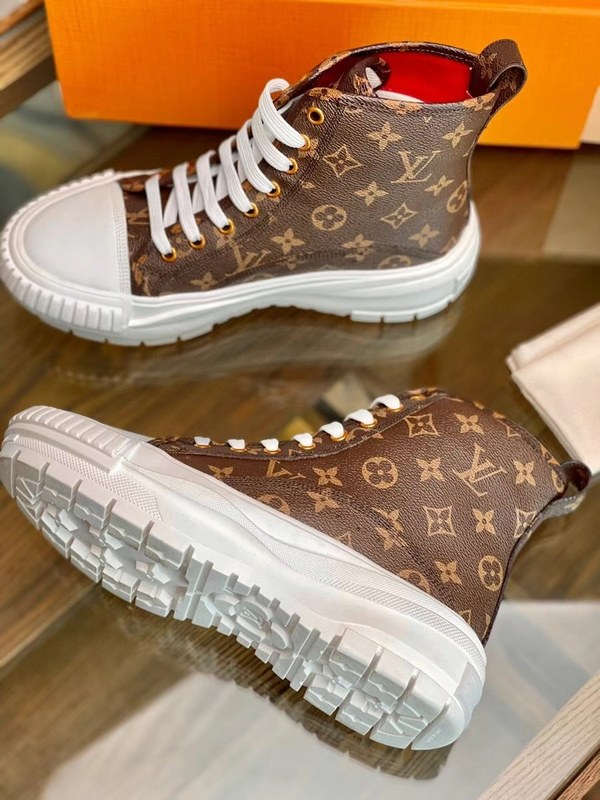 루이비통 2021 LV 스쿼드 하이탑 슈즈