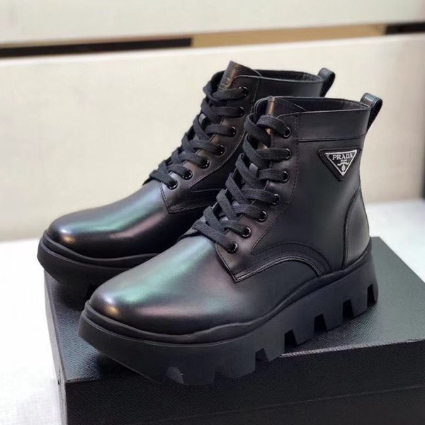 프라다 2020 브러시드 사피아노 와펜 컴뱃 부츠