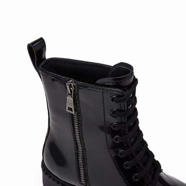 프라다 2020 브러시드 지퍼 부츠