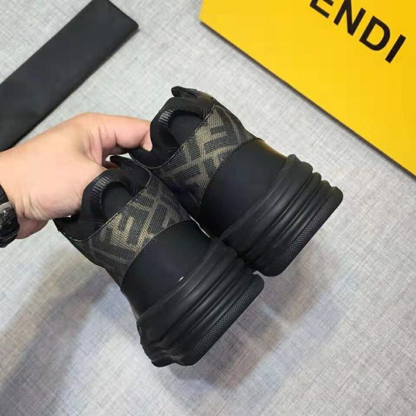 펜디 하이탑 스니커즈