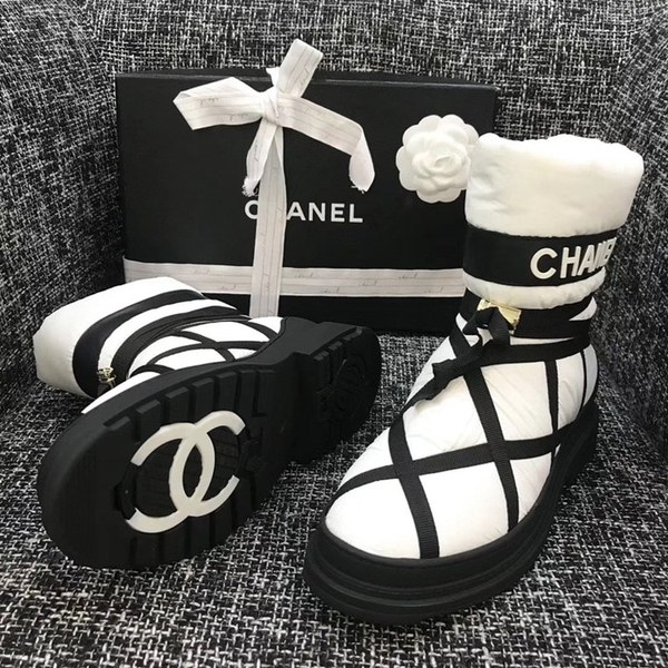 샤넬 패딩 방한 부츠 화이트