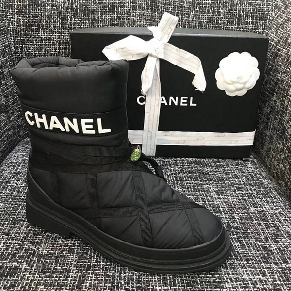 샤넬 패딩 방한 부츠 블랙