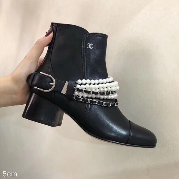 샤넬 진주포인트 앵글부츠 블랙