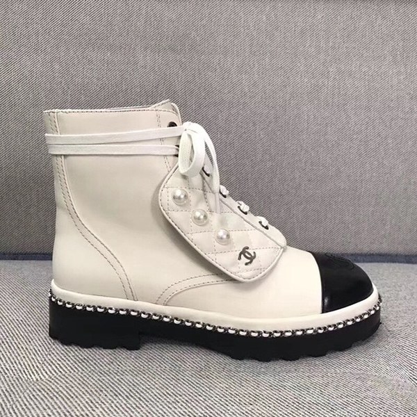 샤넬 앵글부츠 화이트