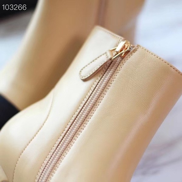 샤넬 앵글부츠 베이지 484543