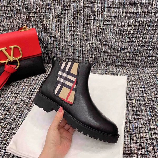 버버리 첼시부츠