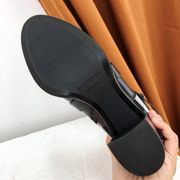 버버리 여성 부츠 (굽높이 7CM)