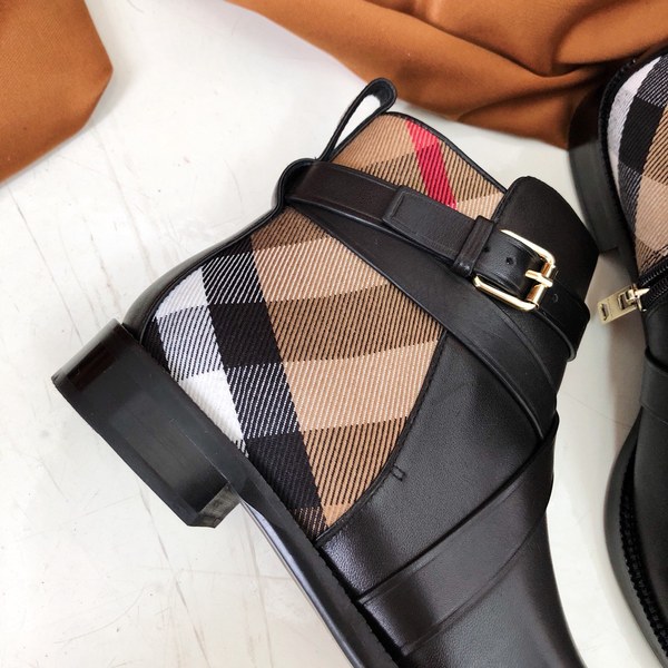 버버리 여성 부츠