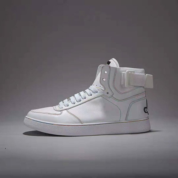루이비통 하이탑 스니커즈