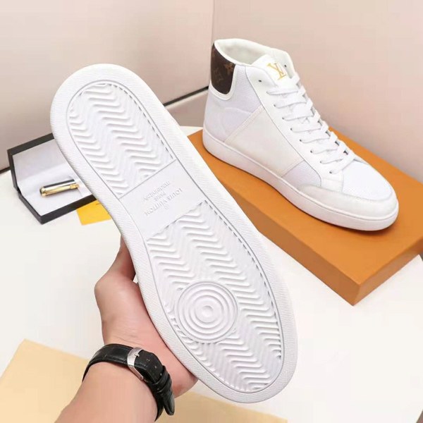 루이비통 하이탑 스니커즈