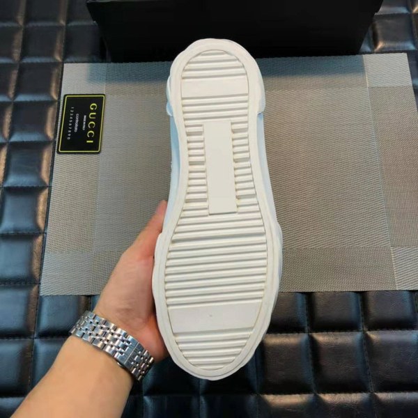 루이비통 하이탑 스니커즈