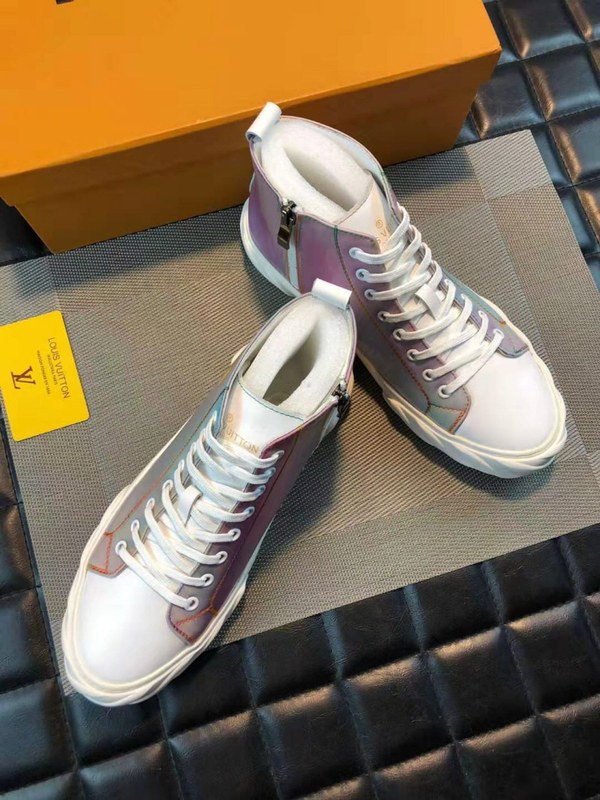 루이비통 하이탑 스니커즈