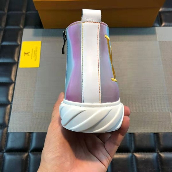 루이비통 하이탑 스니커즈