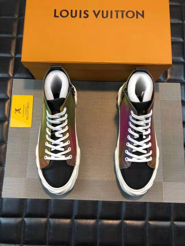 루이비통 하이탑 스니커즈