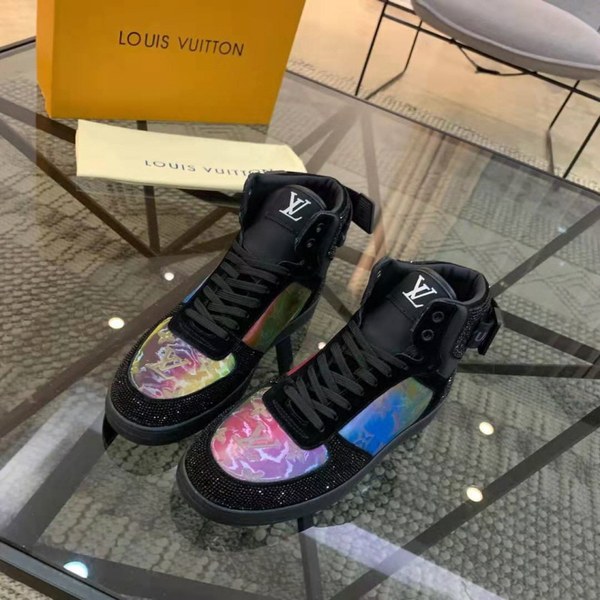 루이비통 하이탑 스니커즈