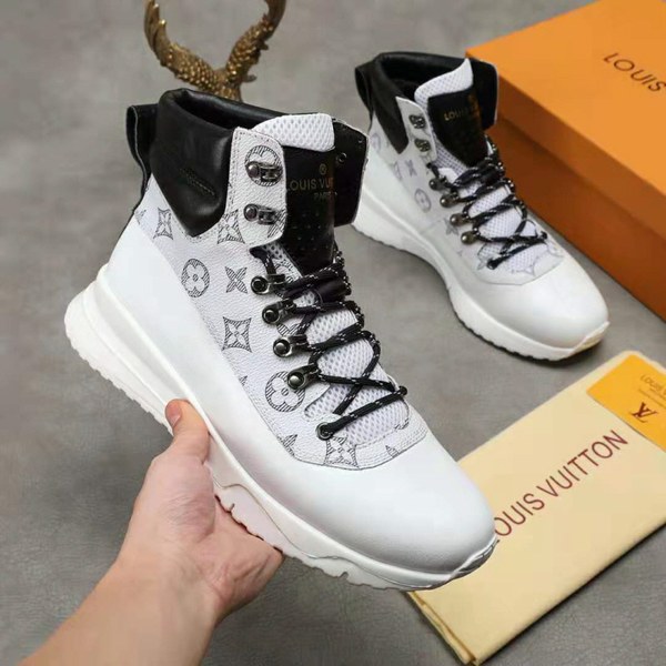 루이비통 하이탑 스니커즈