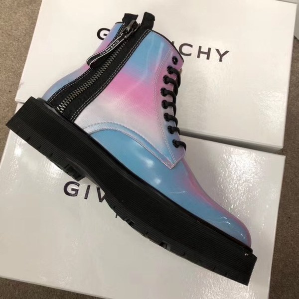 지방시 2020 camden 리지드솔부츠 홀로그램멀티컬러