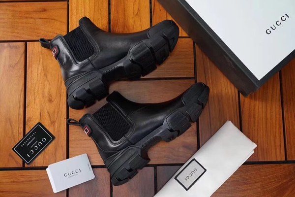 구찌 2020 플래시트랙 로고와펜 앵클부츠