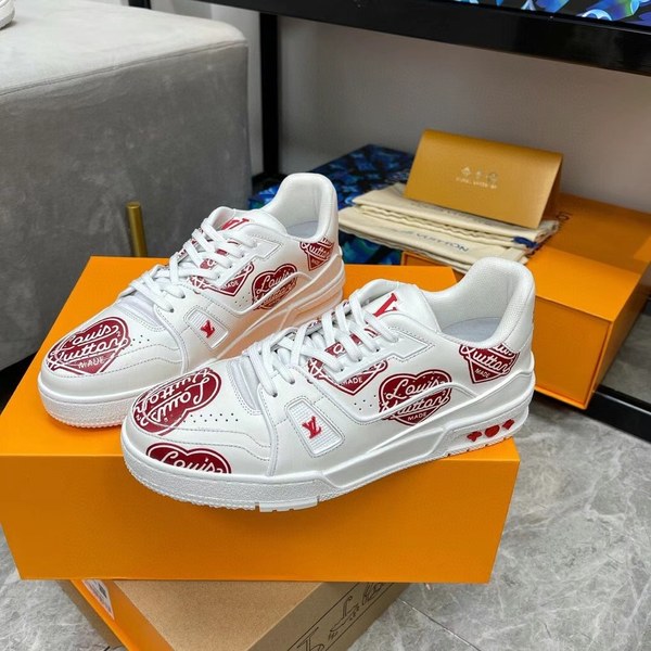 루이비통 2021 니고콜라보 시즌2 하트 LV 트레이너 스니커즈