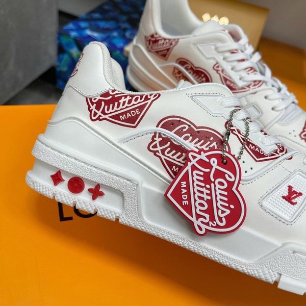 루이비통 2021 니고콜라보 시즌2 하트 LV 트레이너 스니커즈