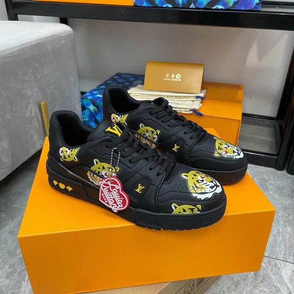 루이비통 2021 니고콜라보 시즌2 타이거 LV 트레이너 스니커즈