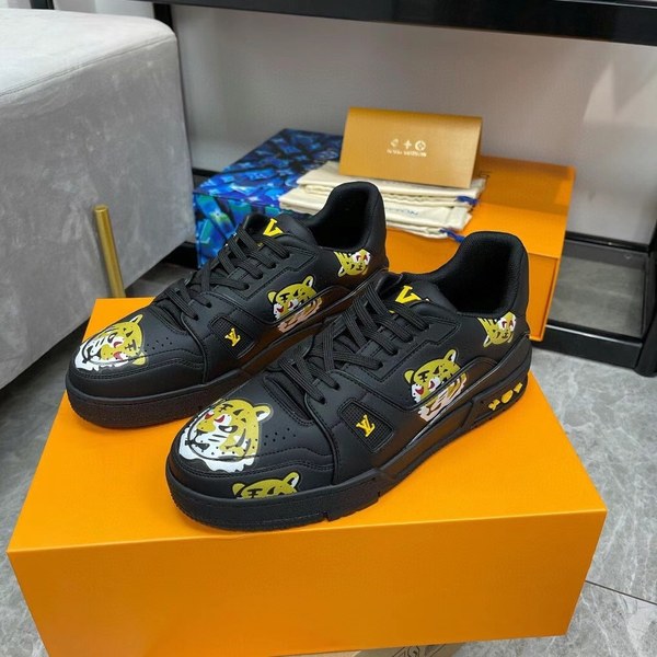 루이비통 2021 니고콜라보 시즌2 타이거 LV 트레이너 스니커즈