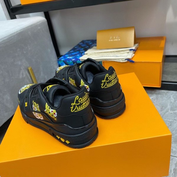 루이비통 2021 니고콜라보 시즌2 타이거 LV 트레이너 스니커즈