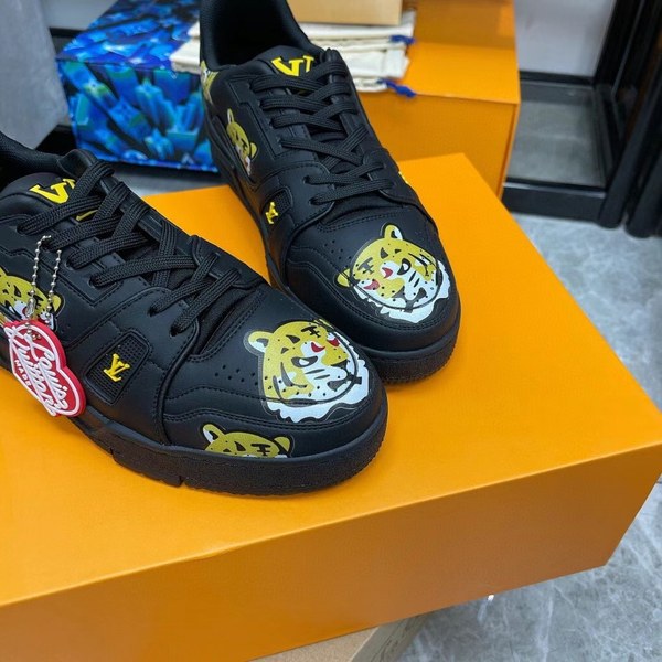 루이비통 2021 니고콜라보 시즌2 타이거 LV 트레이너 스니커즈
