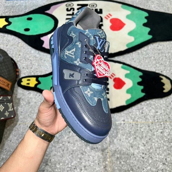 루이비통 2021 니고콜라보 2 LV 트레이너 스니커즈