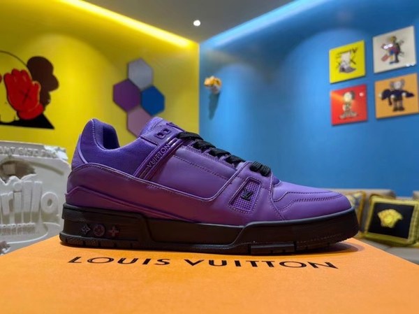 루이비통 2021 컬러 LV 트레이너 스니커즈