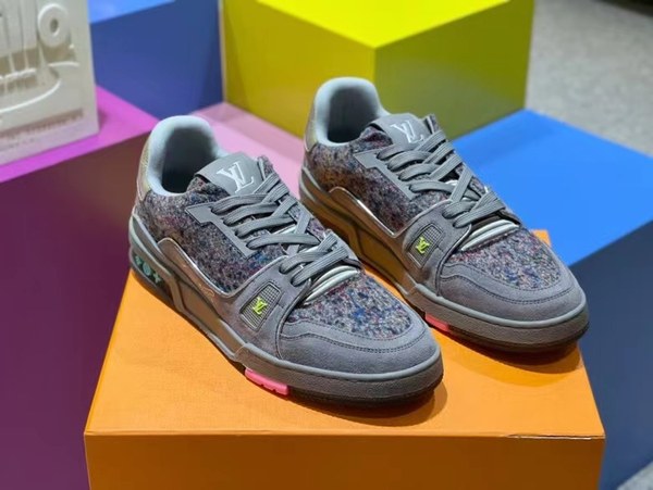 루이비통 2021 울도트 그레이 스웨이드 LV 트레이너 스니커즈