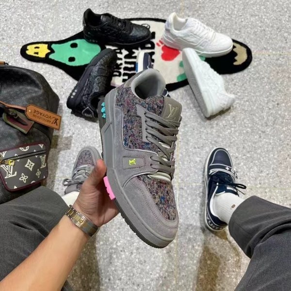 루이비통 2021 울도트 그레이 스웨이드 LV 트레이너 스니커즈