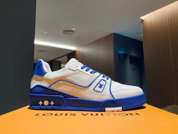 루이비통 2021 LV 트레이너 스니커즈 화이트 블루