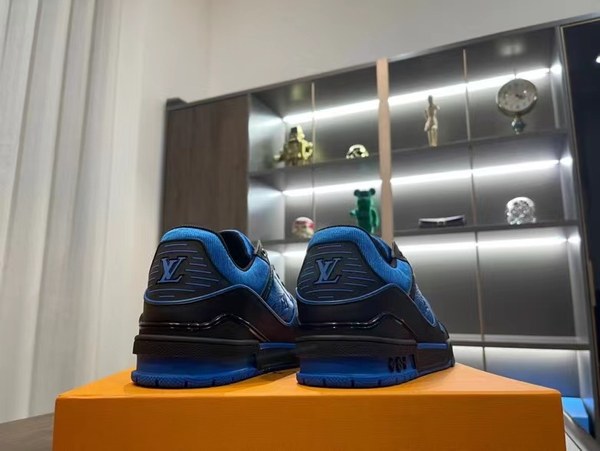 루이비통 2021 LV 트레이너 스니커즈 블랙&블루